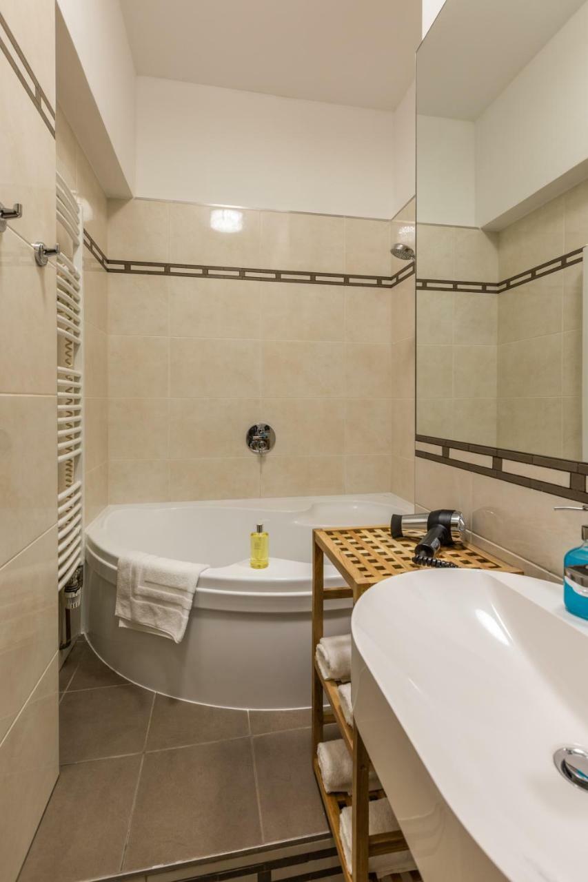 Slabur Residence Прага Екстер'єр фото